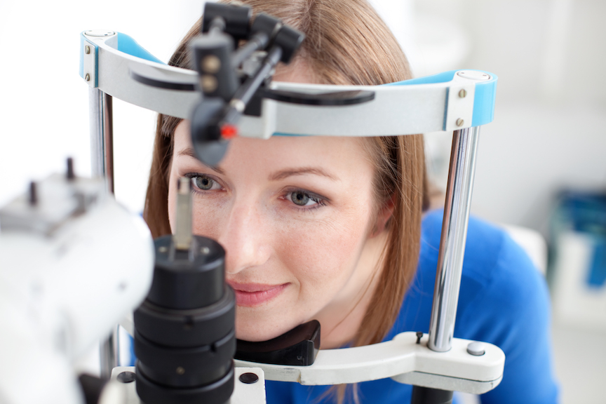 Get every eye exam by a qualified eye doctor. Avoid online eye exams. 